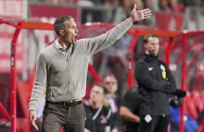 Legendarni napadač preuzima Feyenoord Luke Ivanušeca?