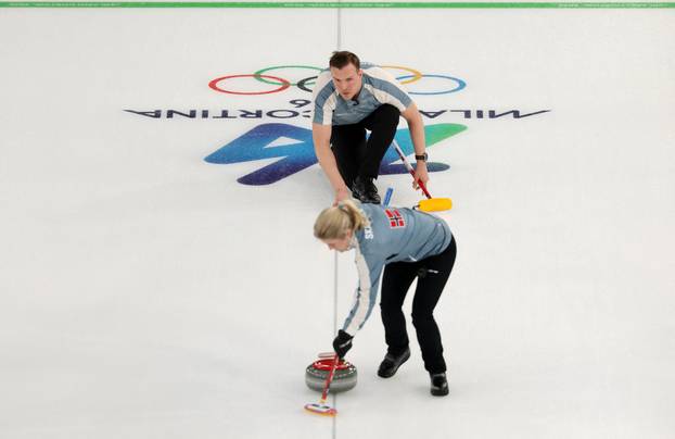 Curling - Mixed Doubles Round Robin Session 3 - Norway vs Canada