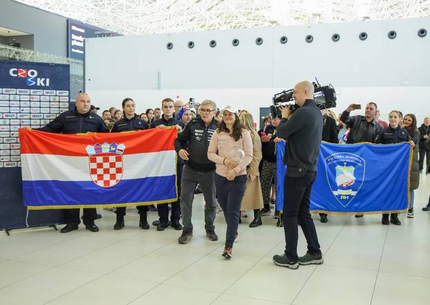 Dolazak Zrinke Ljutić iz SAD-a nakon osvajanja Malog kristalnog globusa