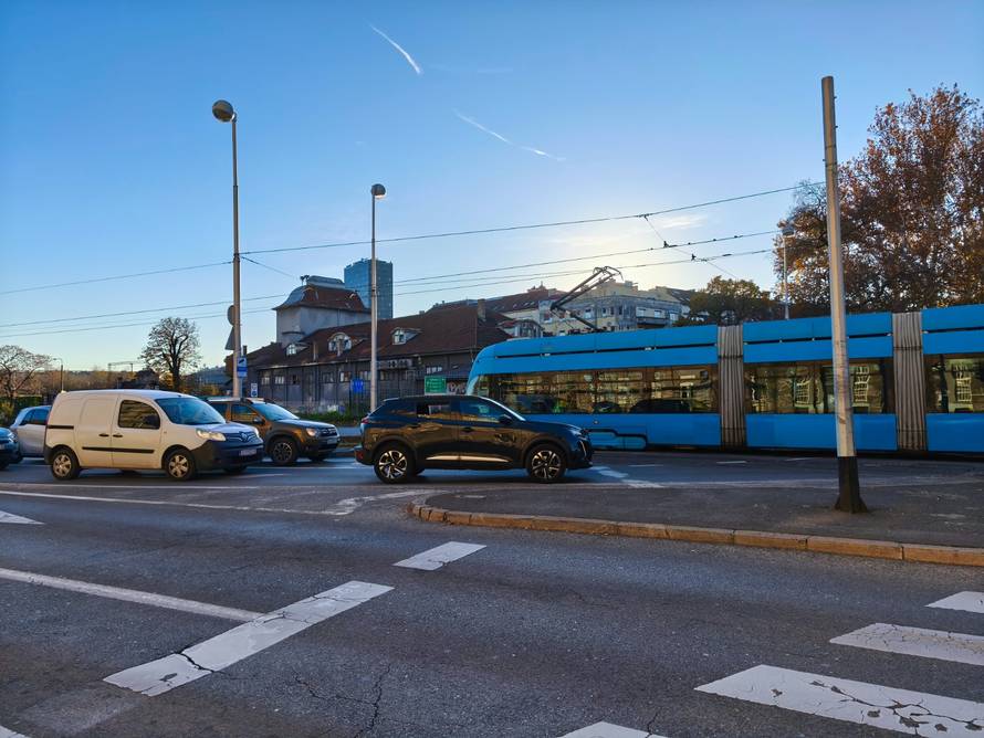 FOTO Isprobali smo novi Xiaomi 14T i 14T Pro: Napredna rješenja u pristupačnijim telefonima