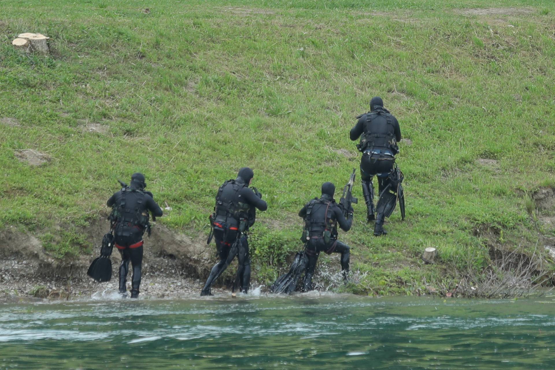 Zagreb: Dan državnosti obilježen pokaznim vježbama Hrvatske vojske i policije te prigodnim letačkim programom