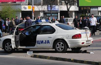 U sukobima s prodavačima ozlijeđeno 17 policajaca