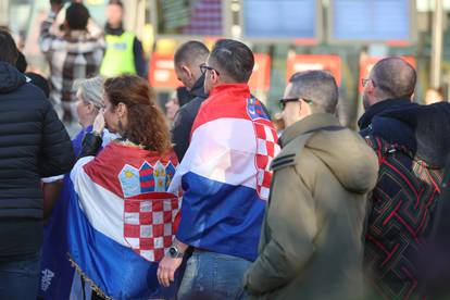 FOTO Kakva atmosfera! Zbog našeg Baby Lasagne uzeli su godišnji, stigli su čak iz Austrije