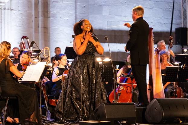 Dubrovnik: Opera galom ispred Katedrale zatvorene su 77. Dubrovačke ljetne igre