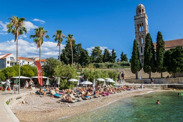 Ljetno poslijepodne u gradu Hvaru