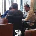 Prva fotografija Banožića nakon nesreće: Sjedio u vinkovačkom kafiću. Imao je gips na nozi...