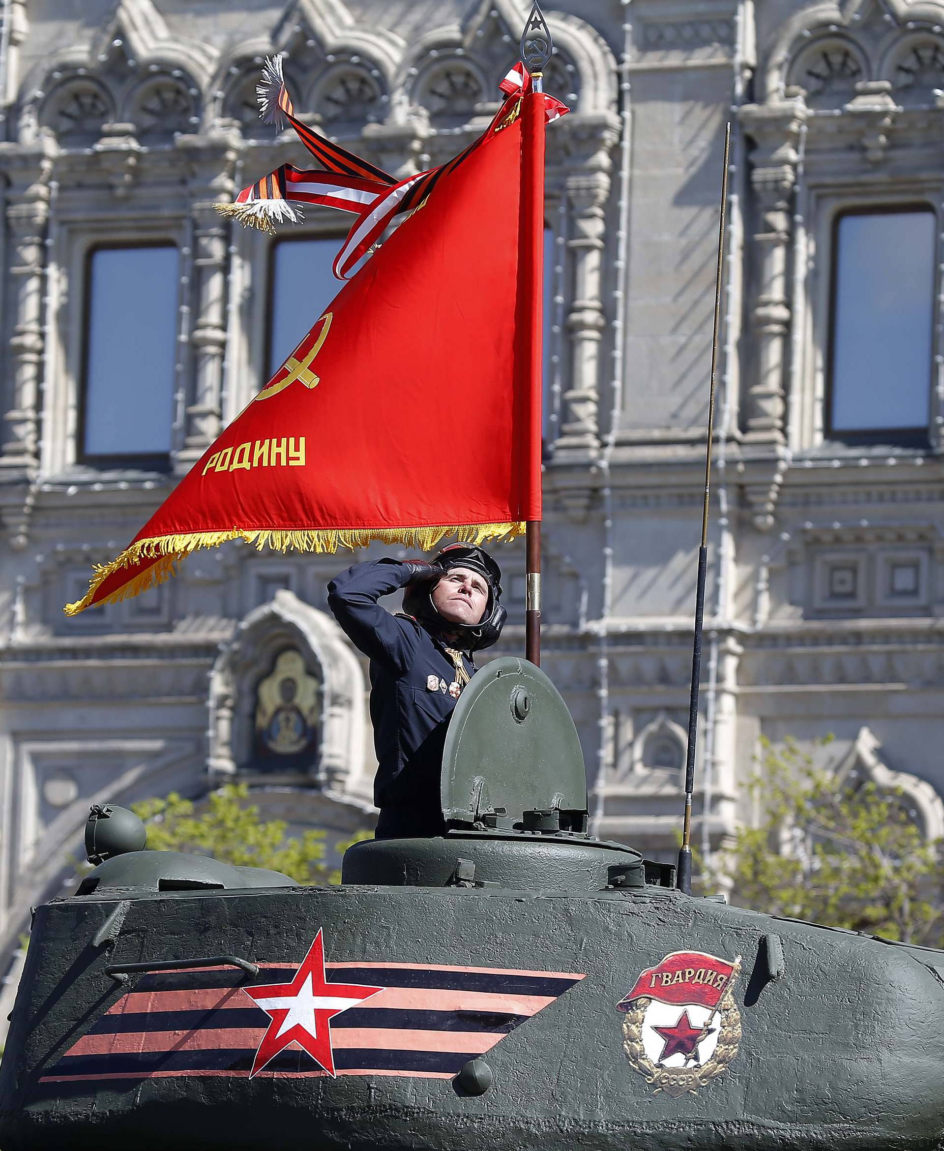 Russian army rehearse before the World War II anniversary in Moscow