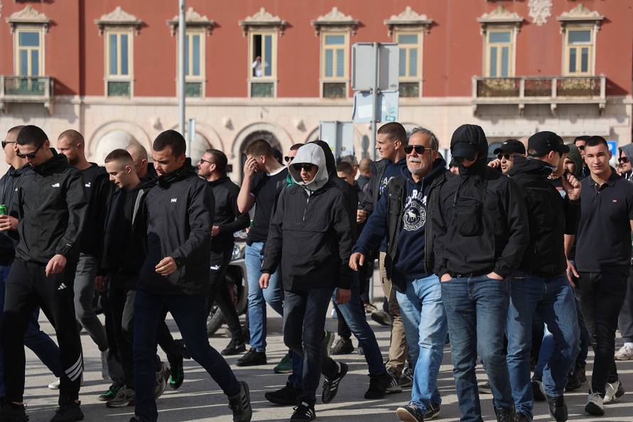 Split: Torcida na Rivi održala prosvjed