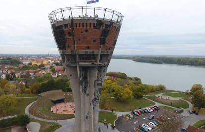 U Vukovaru 320 branitelja iz Sisačko-moslavačke županije: 'Dok su živi, odavati će počast'