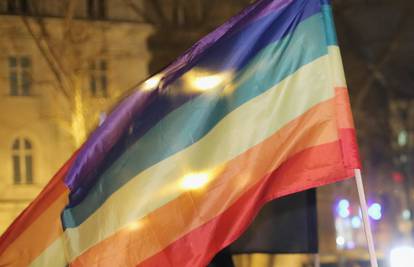 Ruske vlasti žele proširiti zakon o 'gej propagandi' na odrasle