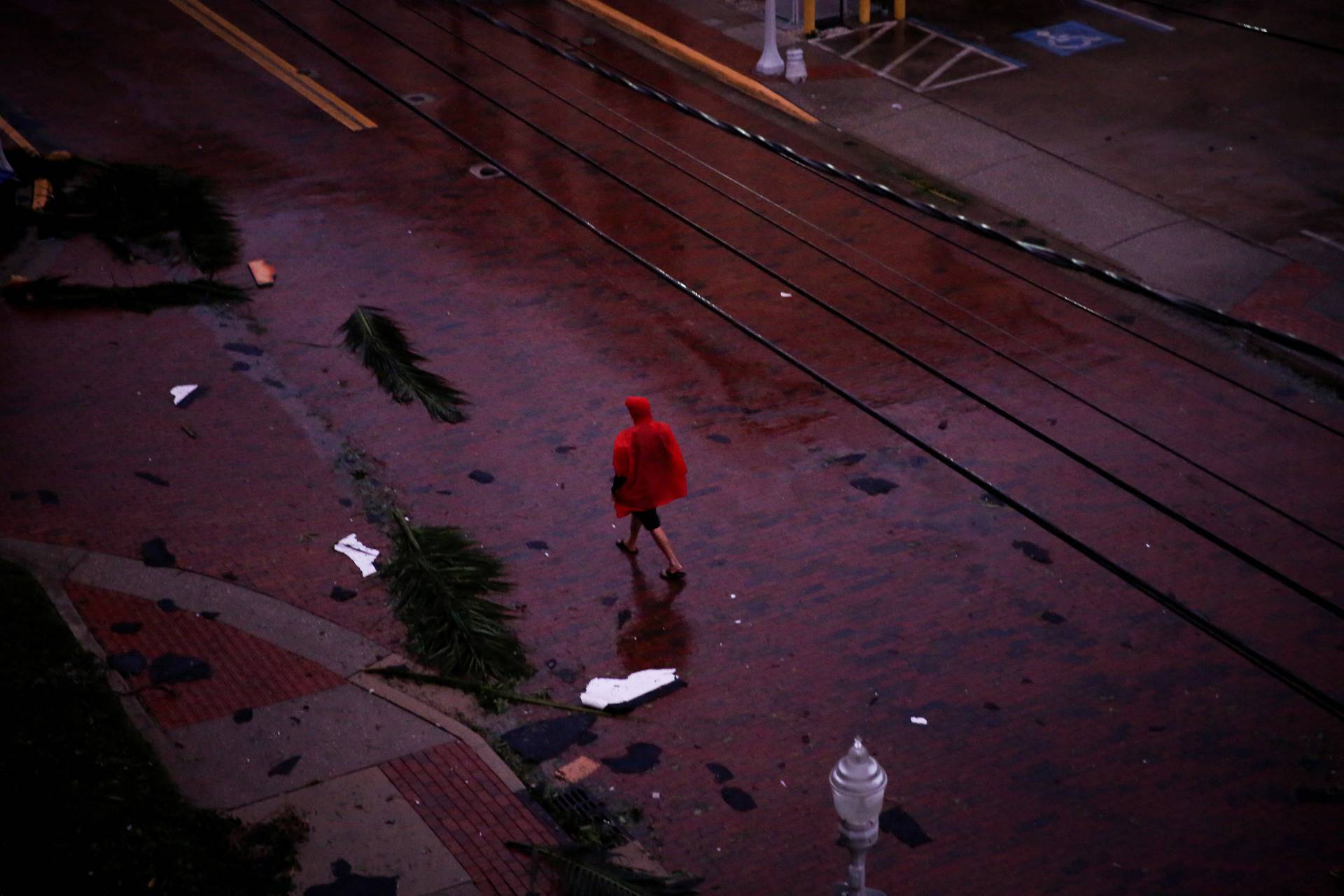 Hurricane Ian makes landfall in southwestern Florida