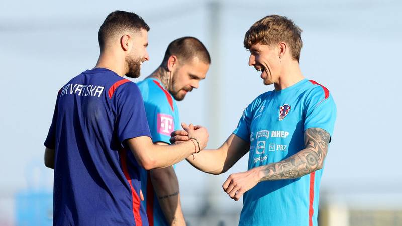 FOTO Pogledajte kako je prošao prvi trening 'vatrenih' u Rijeci: Poznata lica i iskreni osmijesi