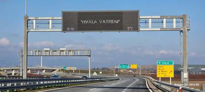 FOTO Nova poruka za Vatrene objavljena na svim autocestama