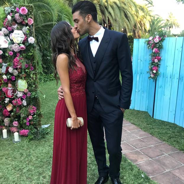 FOTO Livakoviću zatvorio put do gola, ona mu je velika podrška