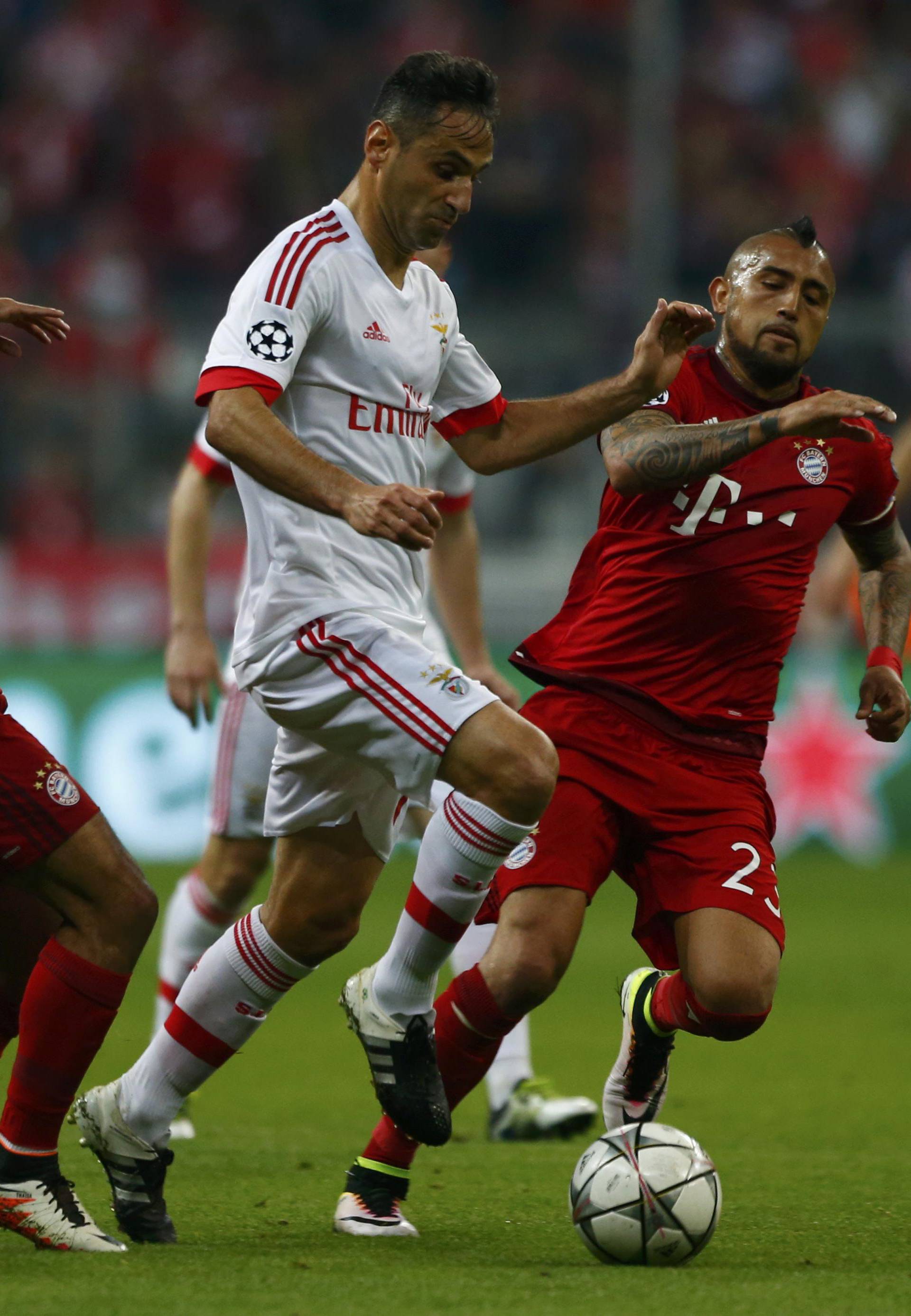 Bayern Munich v Benfica - UEFA Champions League Quarter-finals First leg