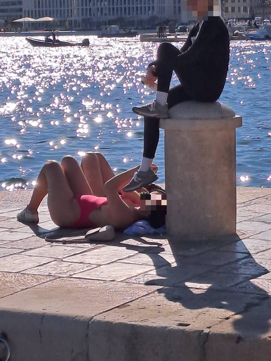 Turistkinje se skinule i sunčale na splitskoj rivi: 'Jesu li uveli kazne za ovo? Di su redari?!'