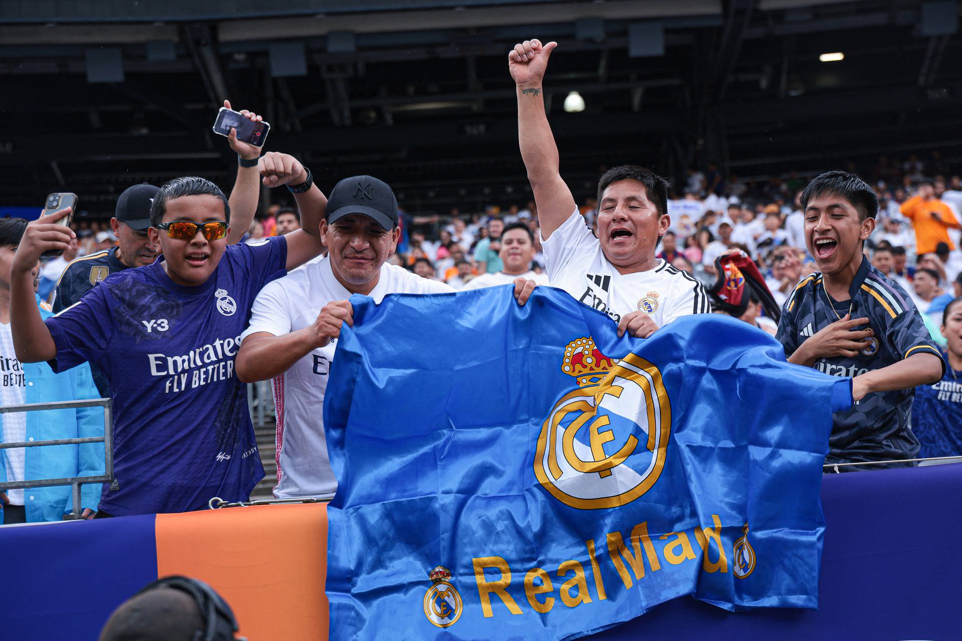 Soccer: International Friendly Soccer-Champions Tour-Real Madrid at Barcelona