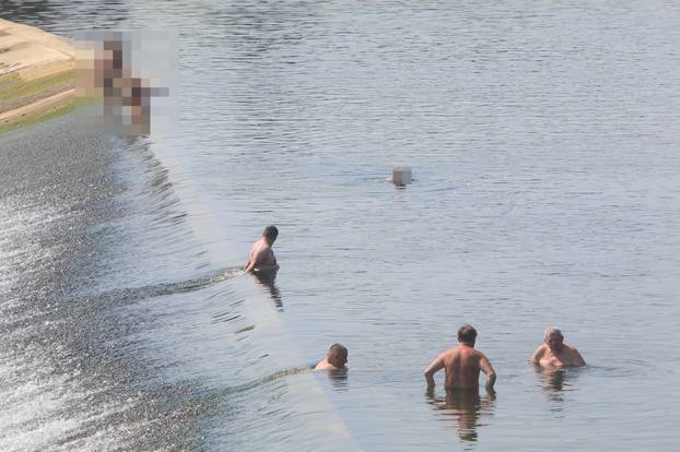 FOTO Karlovčani spas od vrućina našli na popularnom kupalištu