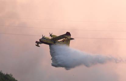 Izbio je požar na Kornatima: U pomoć stigla dva Air Tractora