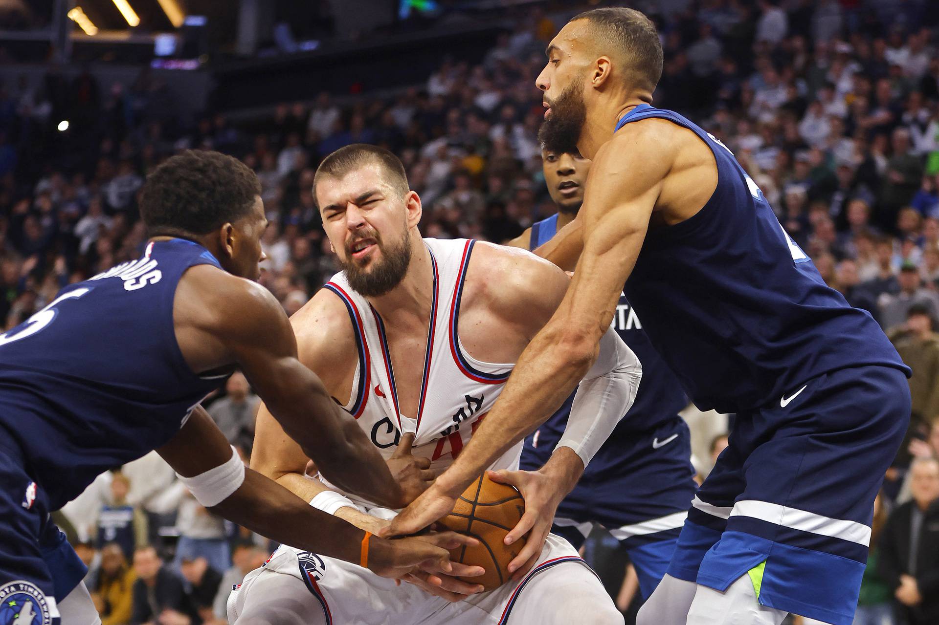 NBA: Los Angeles Clippers at Minnesota Timberwolves