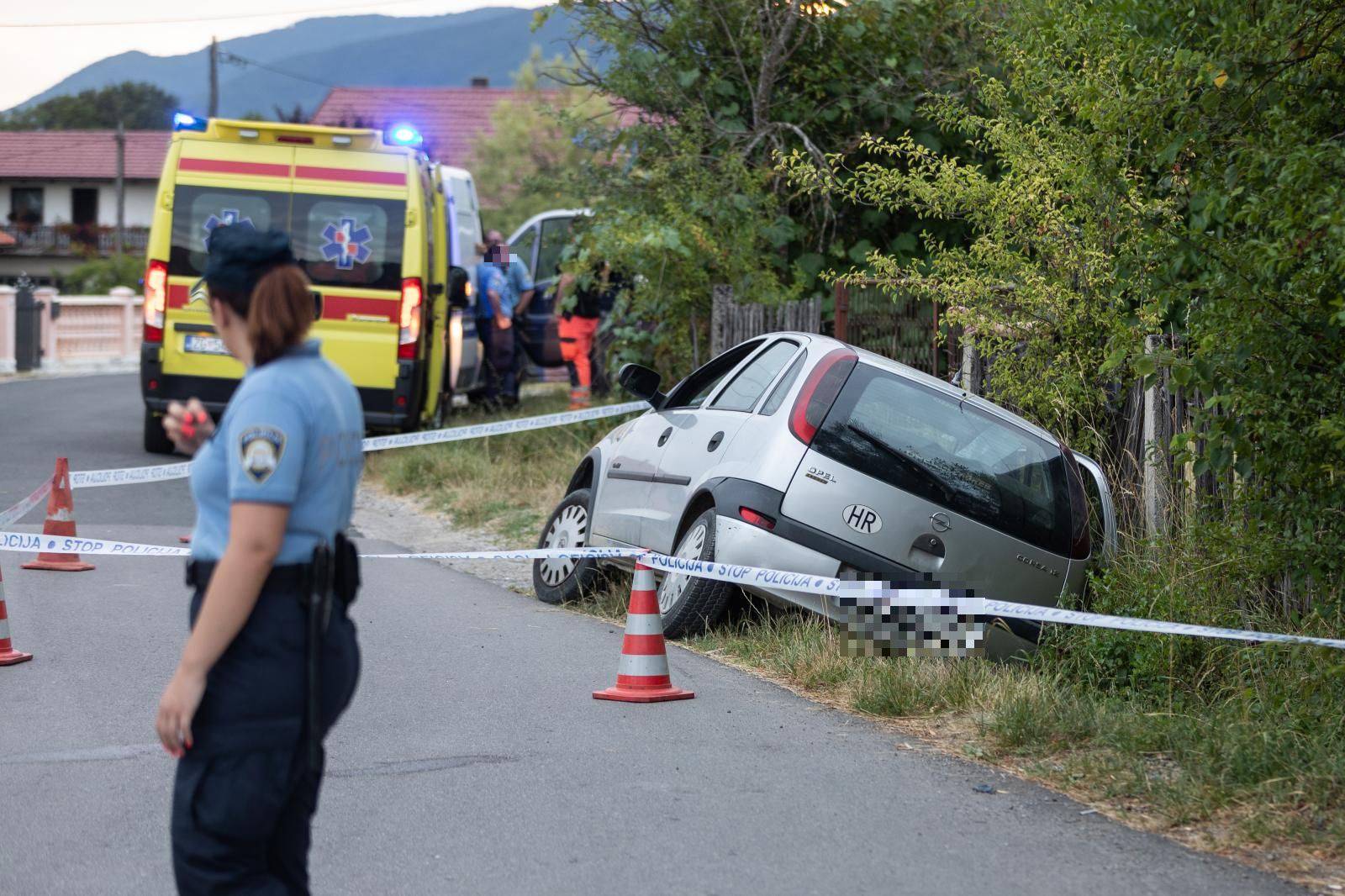 Zatvorena ulica u Klinča Selima: Sletio automobilom i poginuo