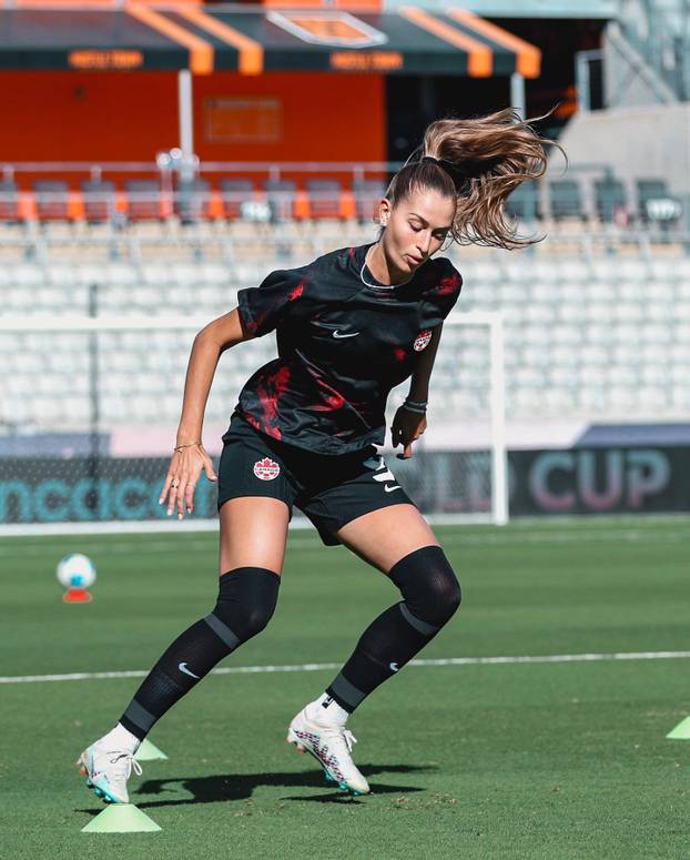 FOTO Slomila je srce Bayernovoj zvijezdi, pričalo se da je bila nevjerna, a sad ponovno ljubi