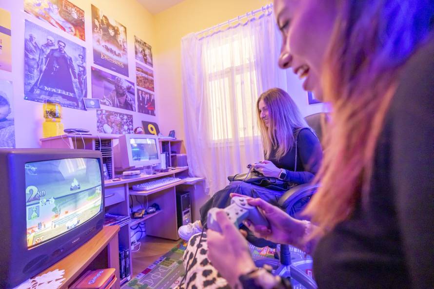 Prve konzole: Evo kako je prije više od pola stoljeća Pong započeo veliku eru videoigara