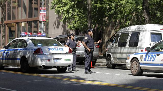 Horor u New Yorku: Zaboravio blizance u autu, bebe umrle...