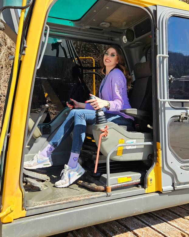 Razlika između njih bila je čak 53 godine, a na kraju se razveli: Evo gdje su Milojko i Milijana...