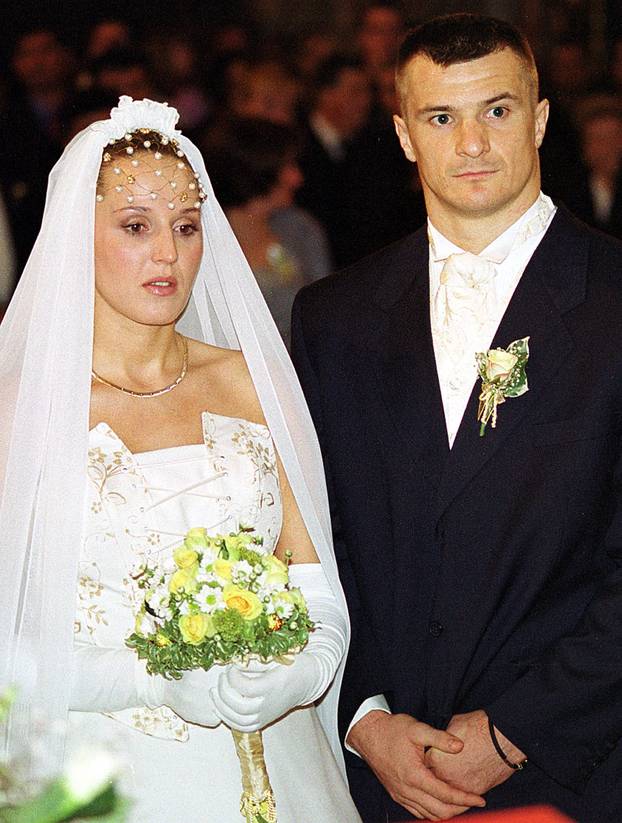 Zagreb: 12.10.2002., vjen?anje Mirka Filipovi?a i Klaudije Šuker