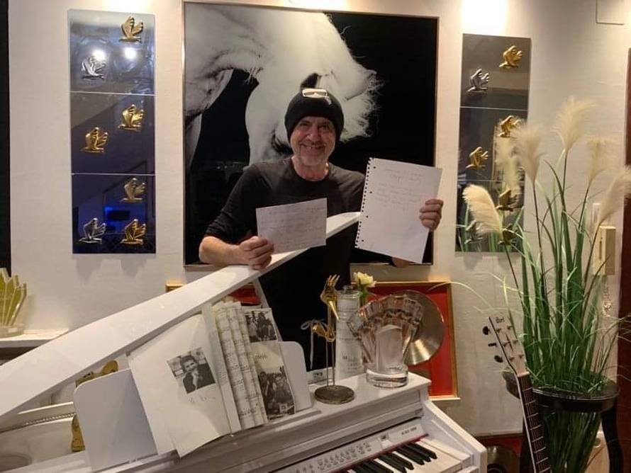 Rajko Dujmić ostavio je tajne pjesme: 'Bilo mi je teško kad sam mu čula glas. Boljelo je'