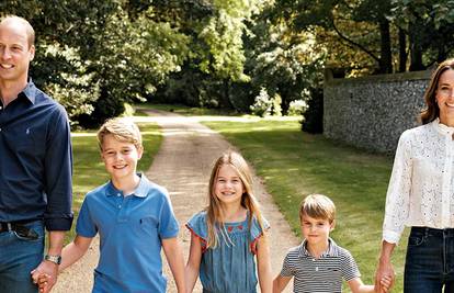 Princeza Kate raznježila fotkom djece: S Georgeom, Charlotte i Louisom pozirala je u krošnji