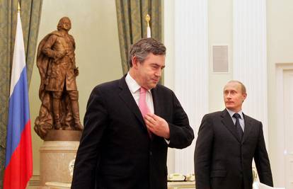 'Putin mi je prijetio. Prvo mi je podvalio nisku stolicu, a onda je počeo čitati podatke o meni...'