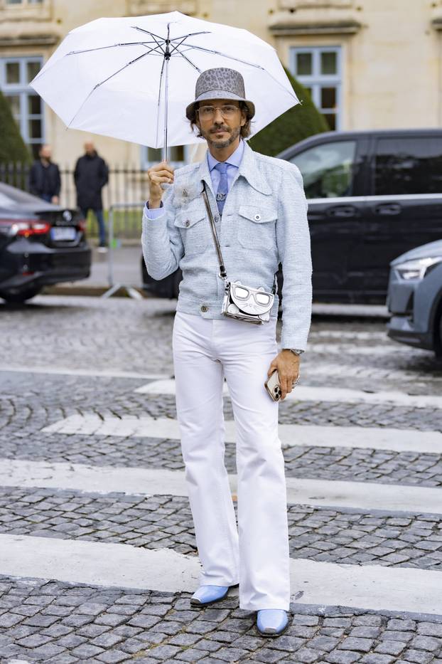 Miu Miu žena nije više školarka, sad je odrasla i postala je seksi