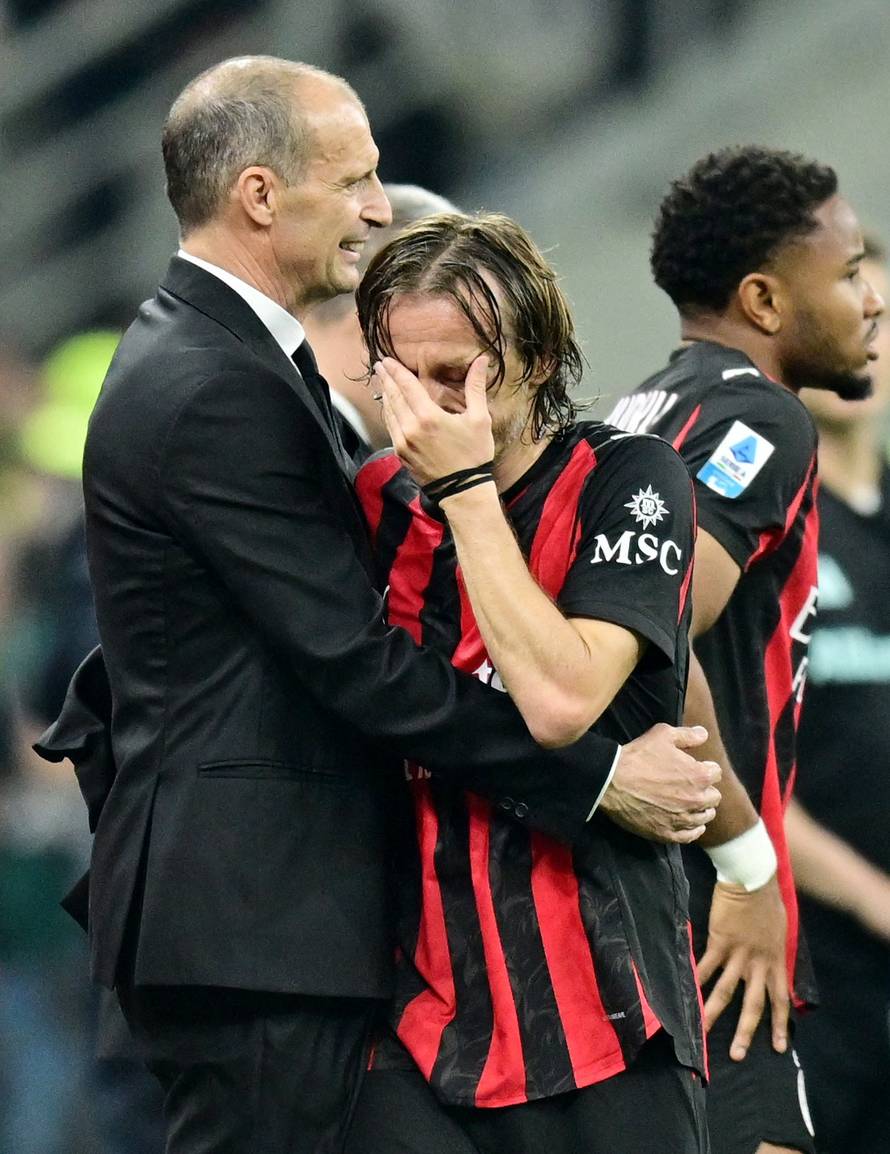 Serie A - AC Milan v Juventus