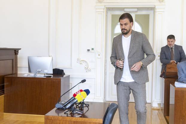 Osijek: Matej &Scaron;kegro svjedo&ccaron;io je u nastavku su&dstrok;enja Mami&cacute;ima