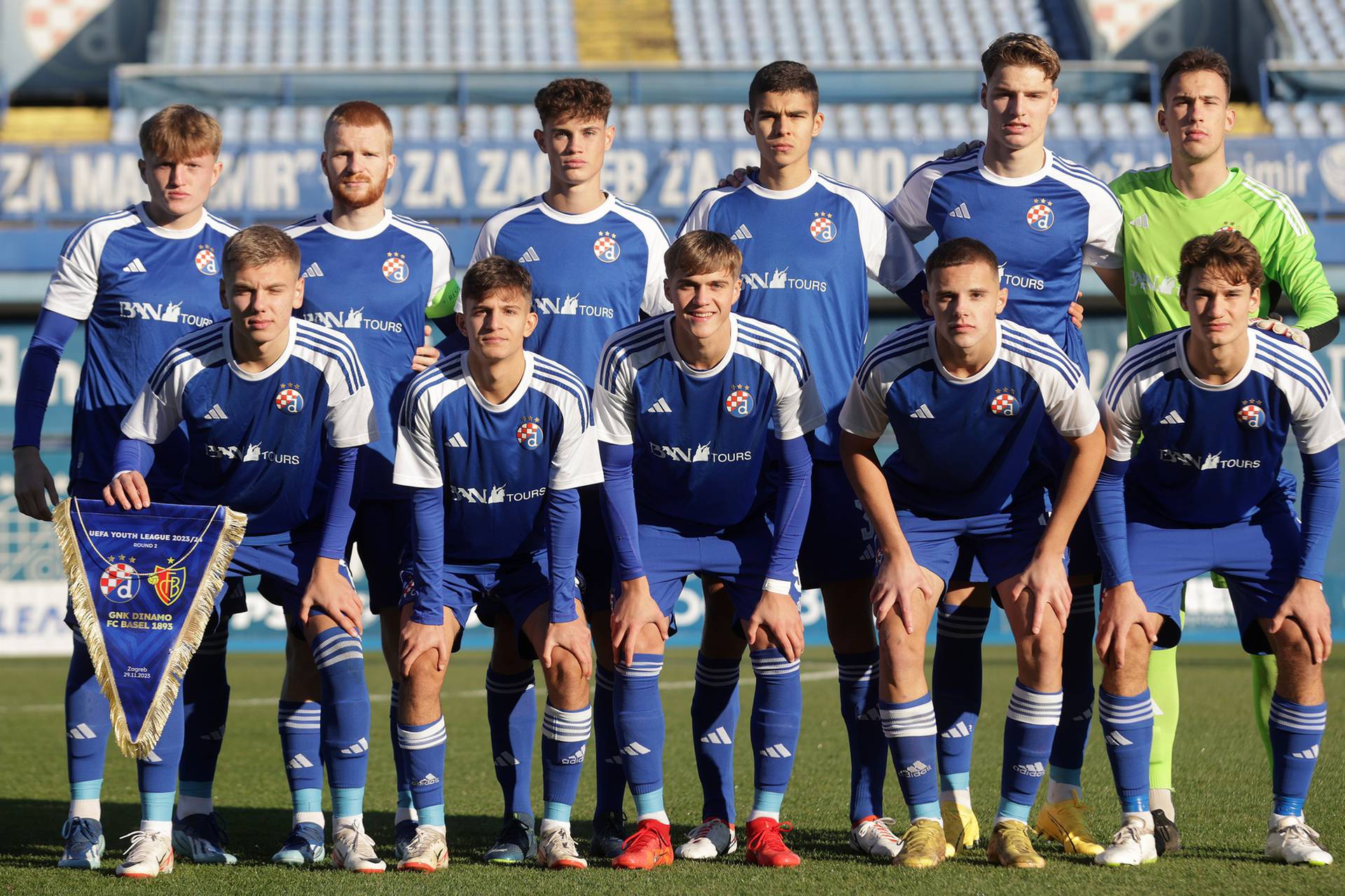 Zagreb: UEFA Liga prvaka mladih, put prvaka, 2. kolo,  GNK Dinamo - FC Basel