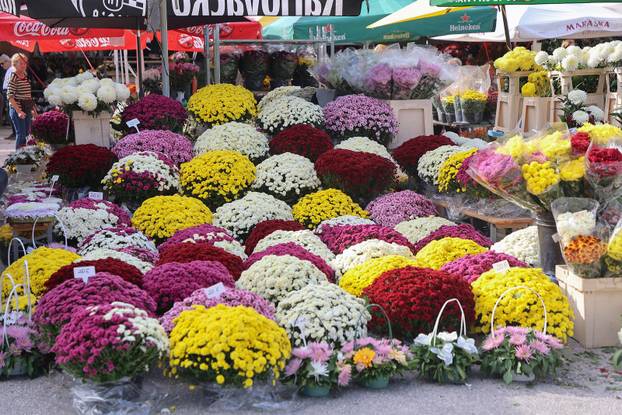 Split: Blagdan Svih svetih i Dušni dan na Lovrincu