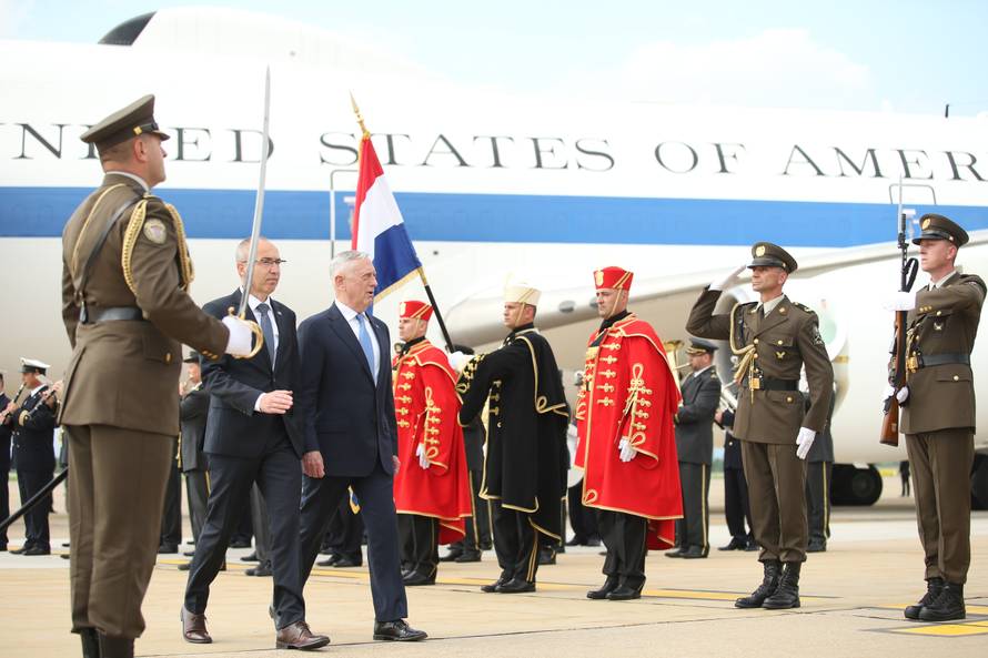 Američki general u Hrvatsku stigao u avionu za apokalipsu