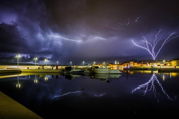 Grmljavinsko nevrijeme na širem splitskom području