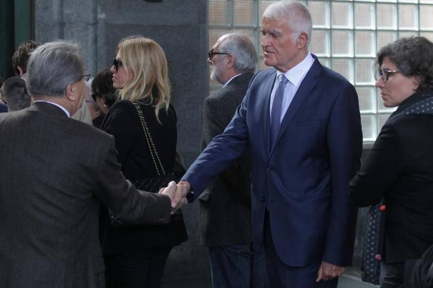 Ćiro plakao na sprovodu Relje Bašića: 'Svi smo ga voljeli...'