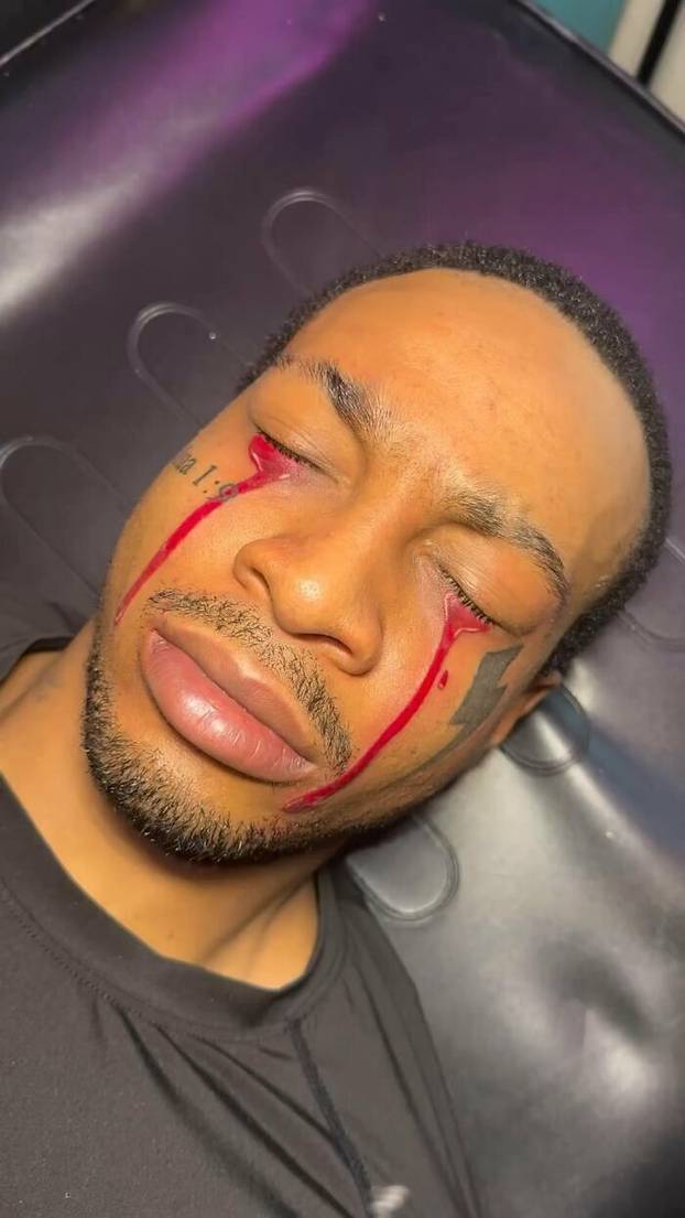 FOTO 50 tetovaža koje su pravi promašaj: 'Izgleda da su ih napravili pod prisilom!'