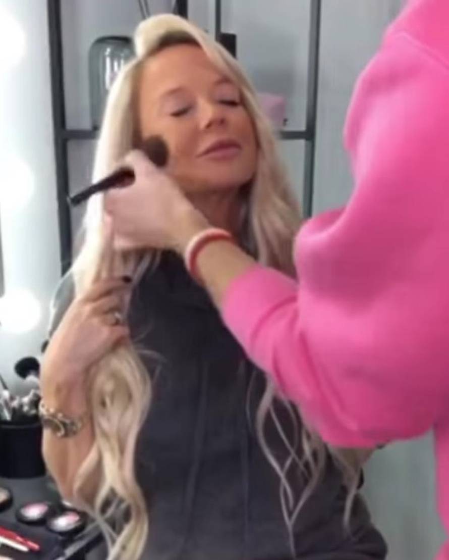 Šuput pokazala lice bez šminke