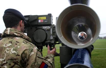 Velika Britanija planira Ukrajini poslati protuzračne projektile