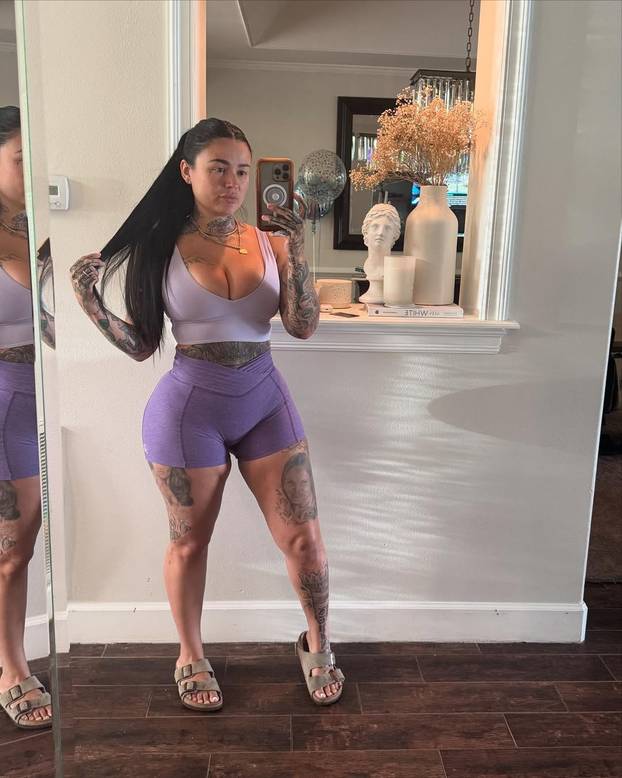 Bujna Kata: Tata joj je bio narko šef, a ona tetovira slavne face: 'Operacije? Samo koža i pupak'