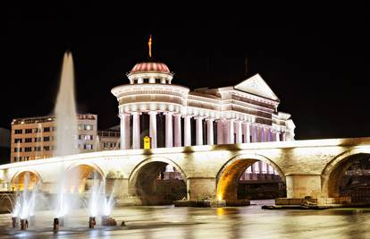 Poviješću bogato Skoplje vas poziva da ga dođete posjetiti