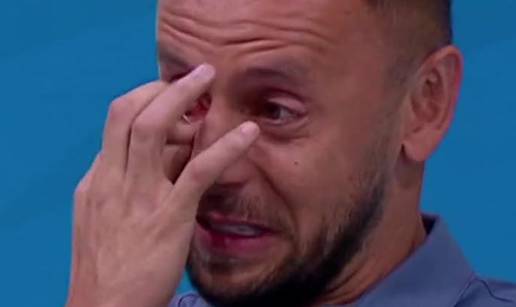 VIDEO Rafinha zaplakao u TV prijenosu: 'Ovo je kraj karijere'