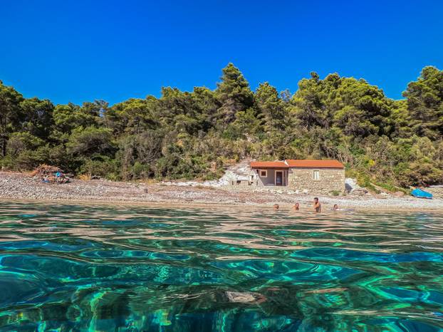 Vela Luka: Podmorje južne strane otoka Korčule