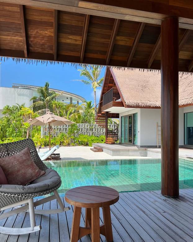 Siječanj iz snova! Brena, Maja, Severina i Nives zamijenile su tmurnu zimu za spokojno ljeto