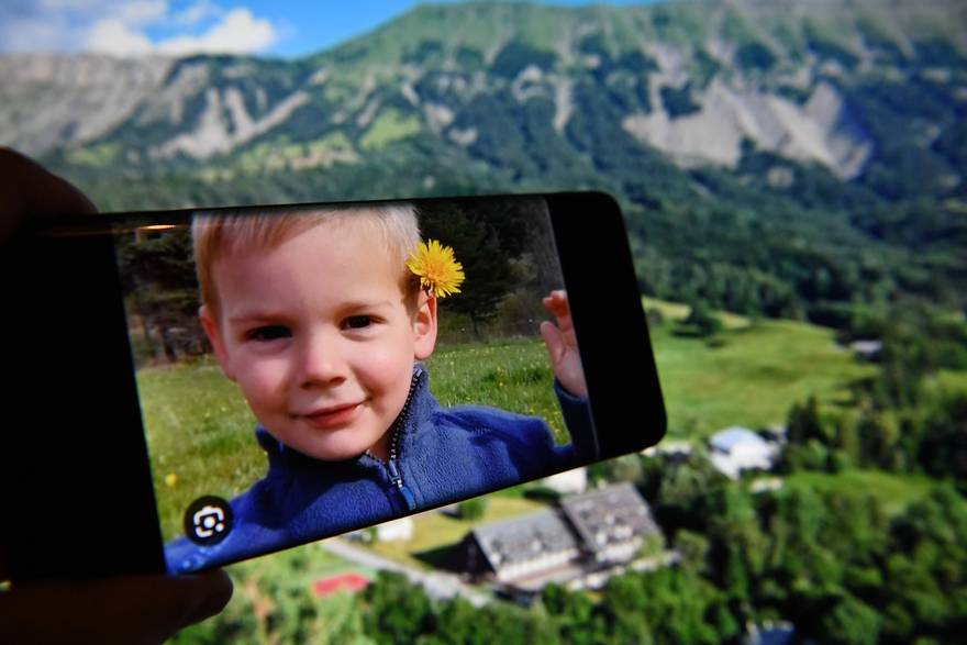 Šokantni obrat u Francuskoj: Baka i djed ubili su malenog Emilea?